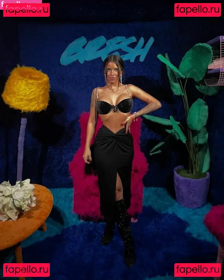 Yai Tejera Onlyfans Photo Gallery 