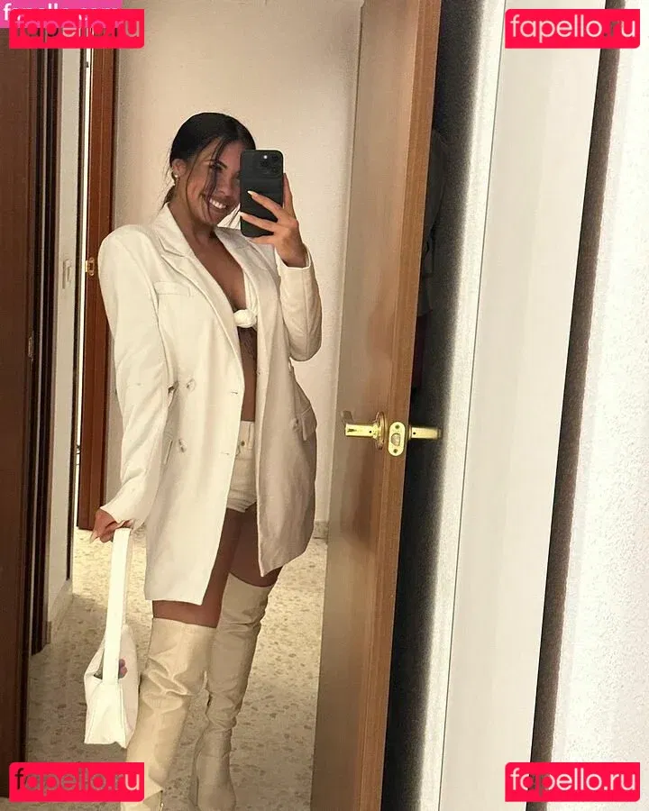 Yai Tejera Onlyfans Photo Gallery 