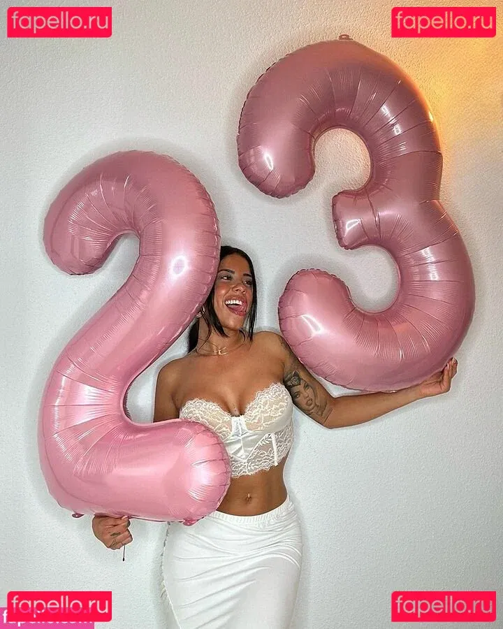 Yai Tejera Onlyfans Photo Gallery 