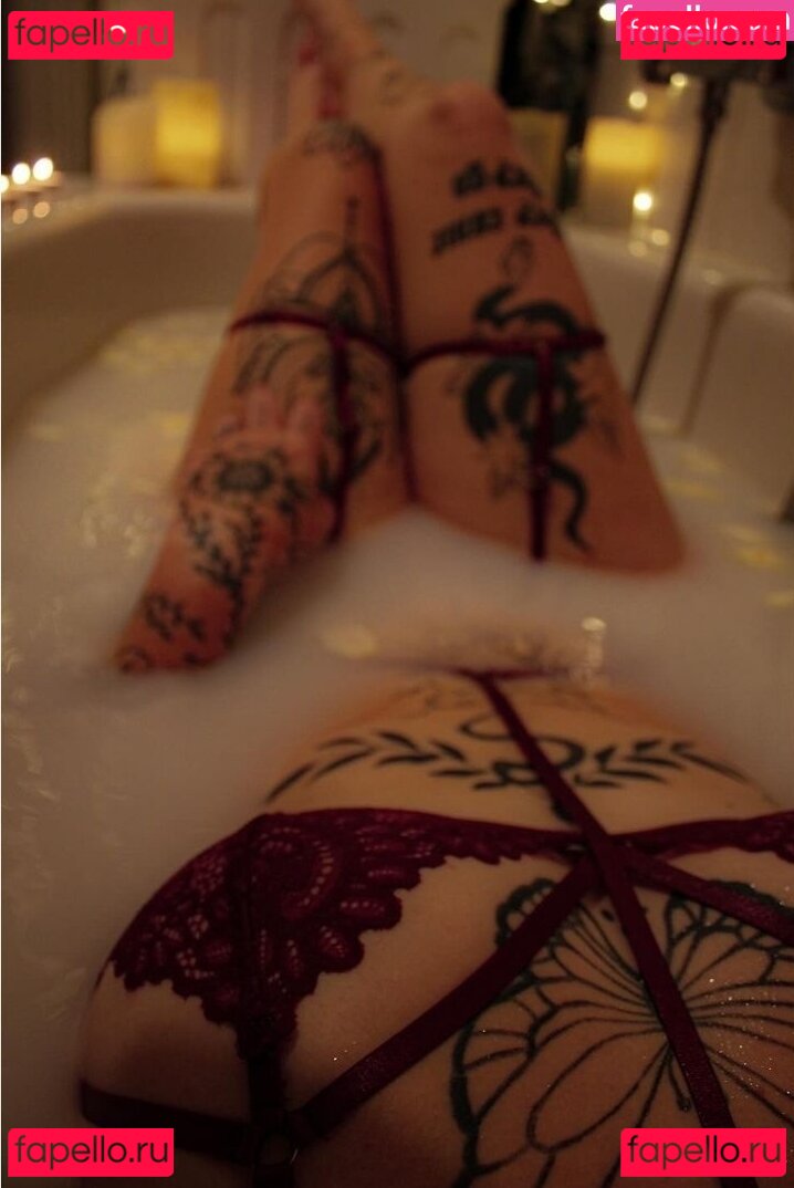 Pizzakonfetti Nude Onlyfans Photo 9