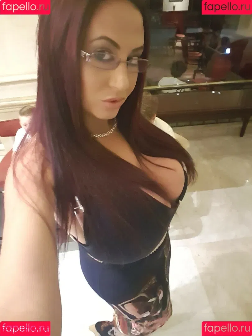 sexyemmabutt Onlyfans Photo Gallery 