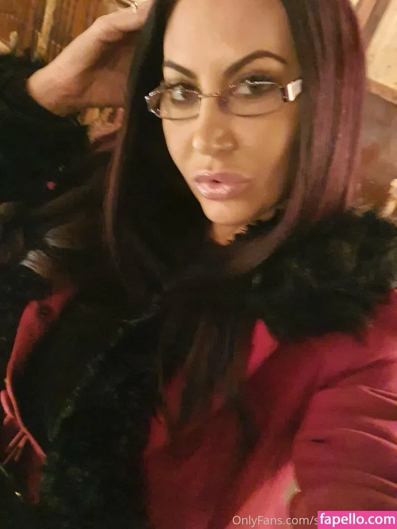 sexyemmabutt Onlyfans Photo Gallery 