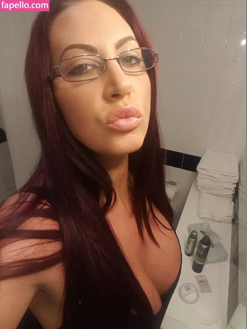 sexyemmabutt Onlyfans Photo Gallery 