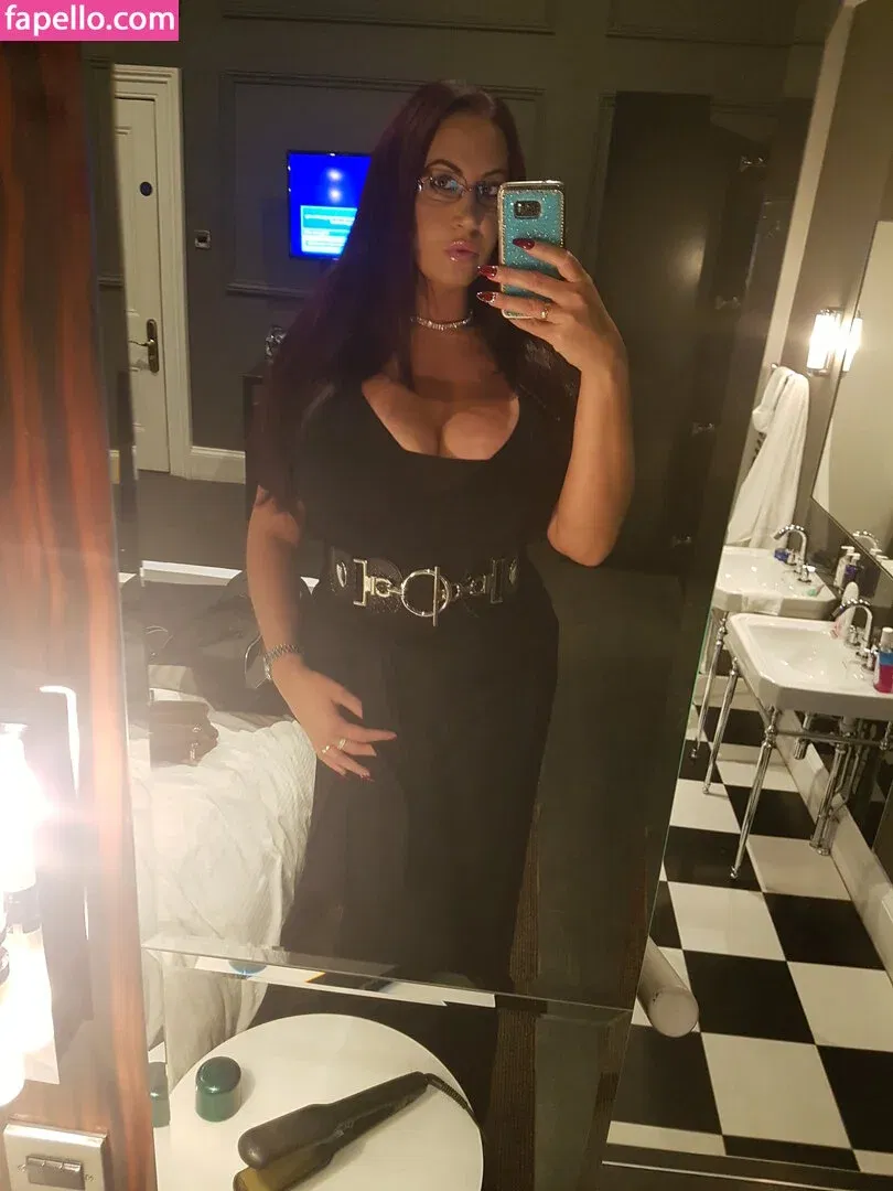 sexyemmabutt Onlyfans Photo Gallery 