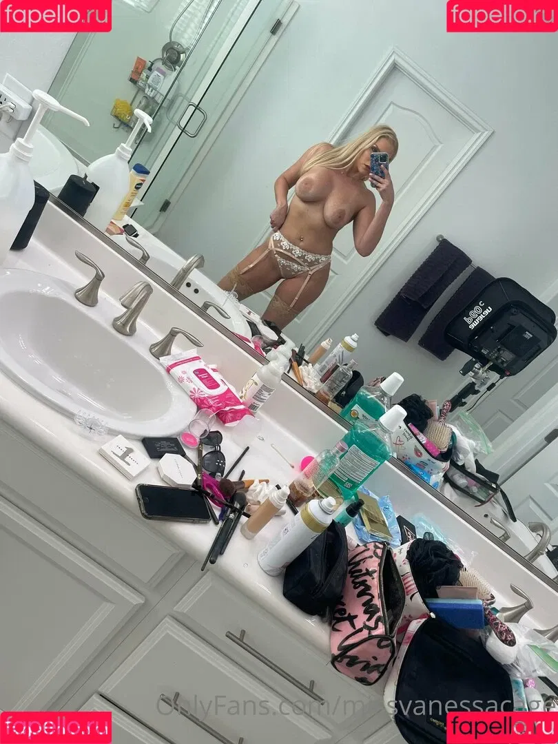 Vanessa Cage Onlyfans Photo Gallery 