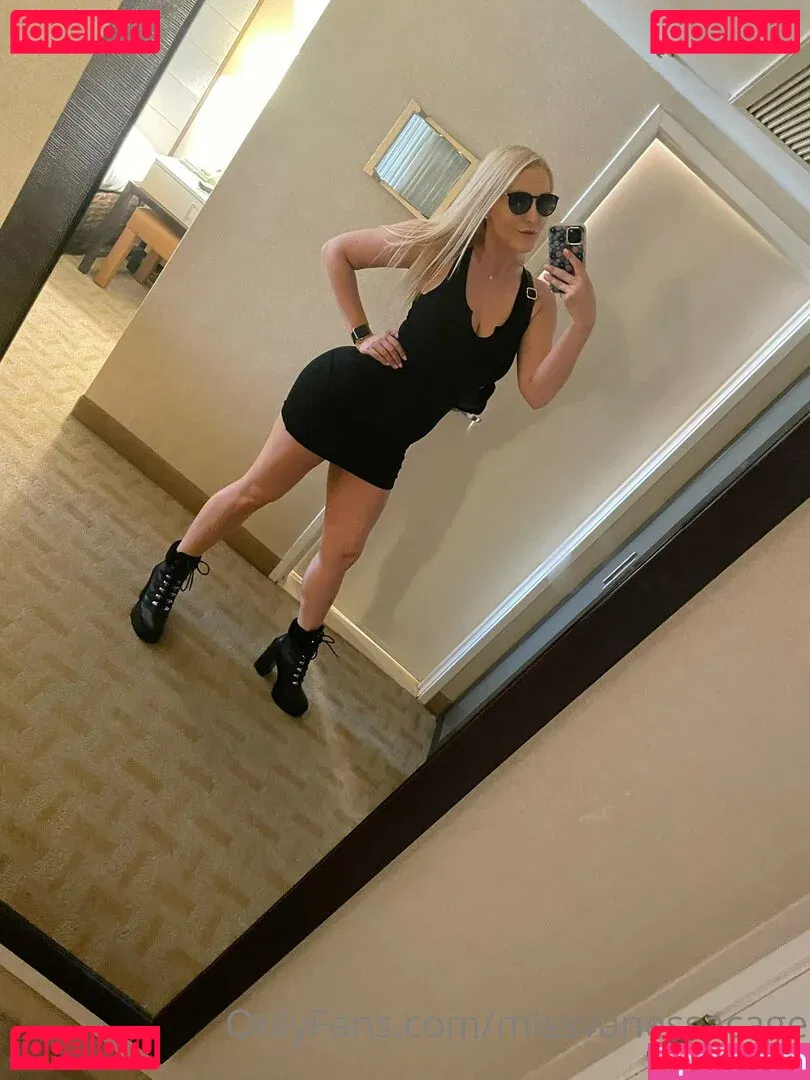 Vanessa Cage Onlyfans Photo Gallery 