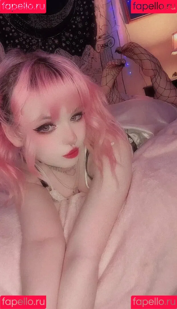 mothgray Onlyfans Photo Gallery 