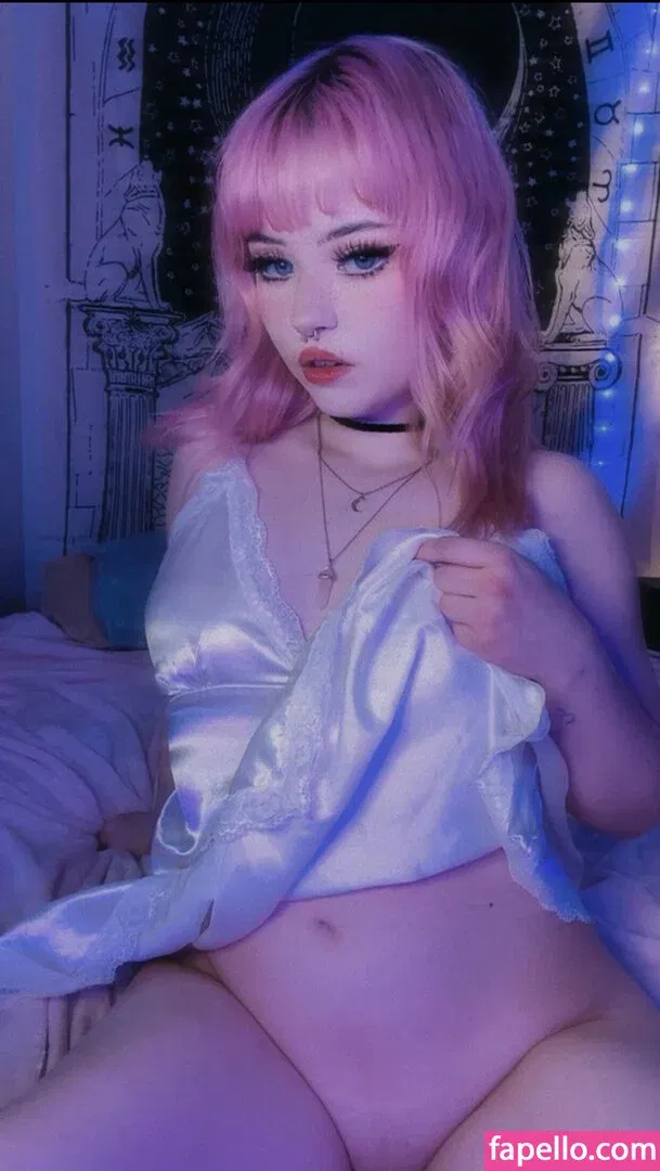 mothgray Onlyfans Photo Gallery 