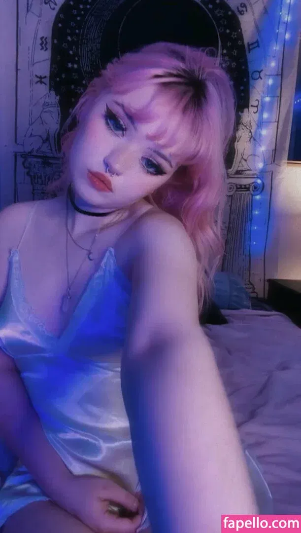 mothgray Onlyfans Photo Gallery 