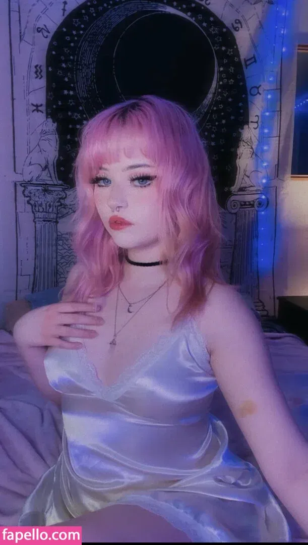 mothgray Onlyfans Photo Gallery 