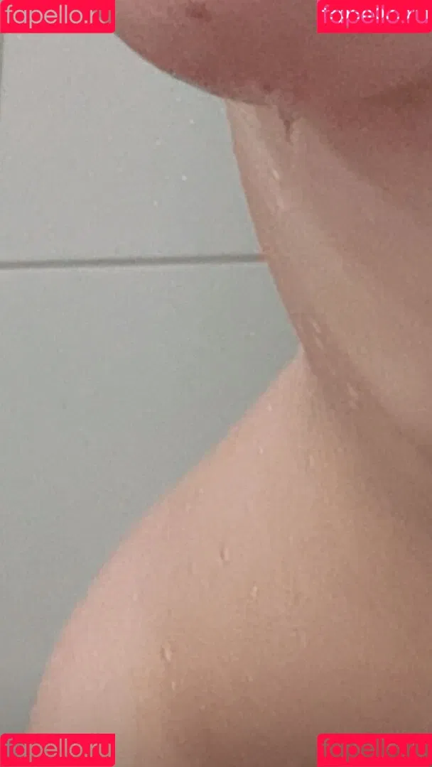 Starrymidsummer Onlyfans Photo Gallery 