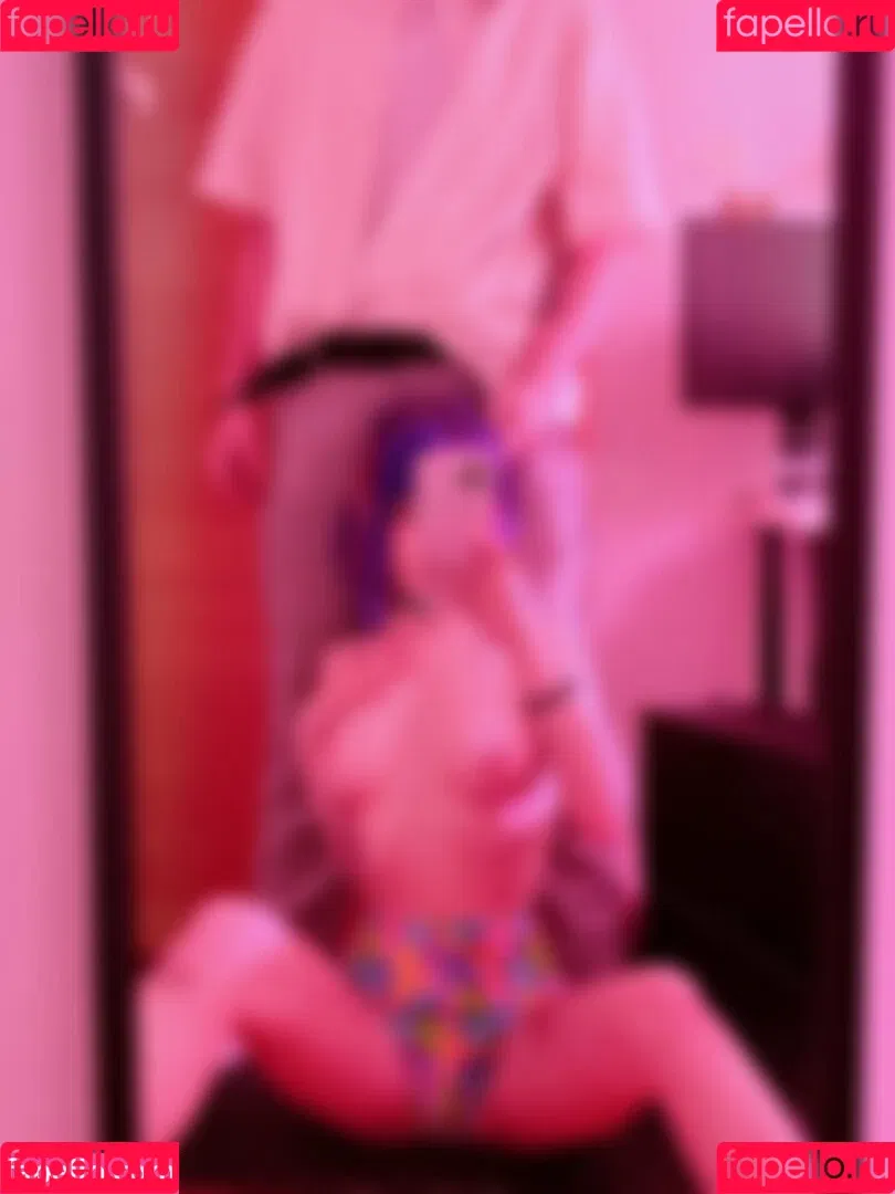 Starrymidsummer Onlyfans Photo Gallery 