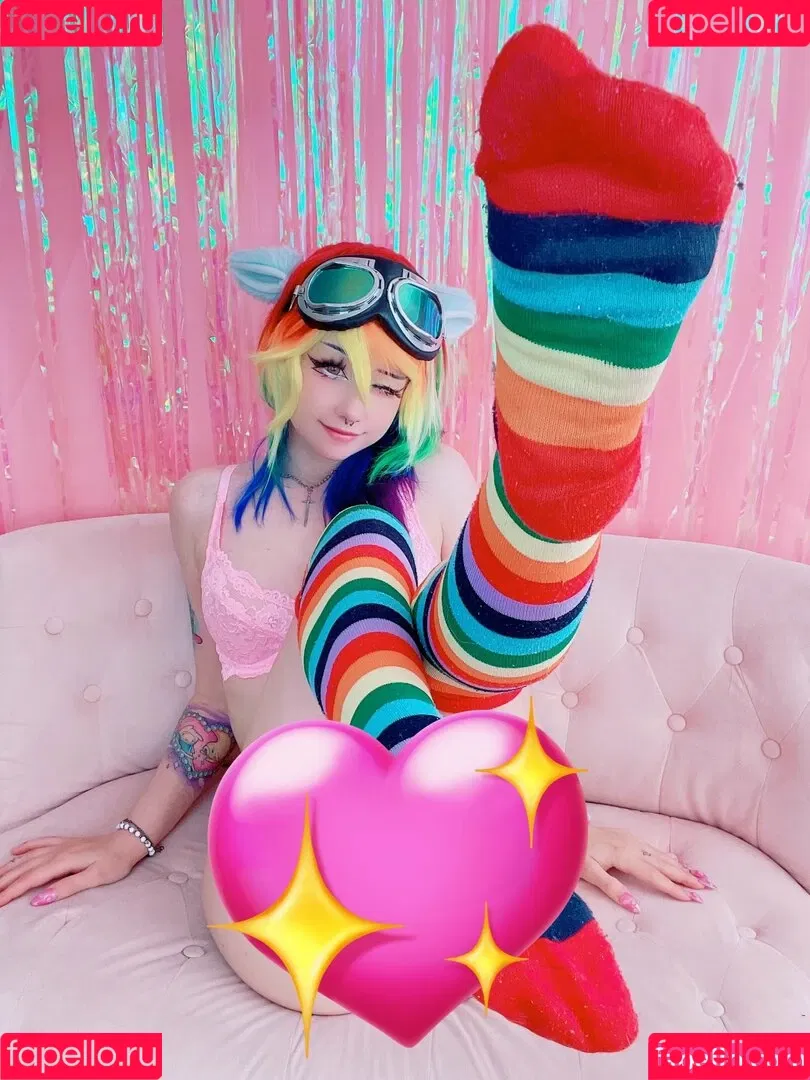 Starrymidsummer Onlyfans Photo Gallery 