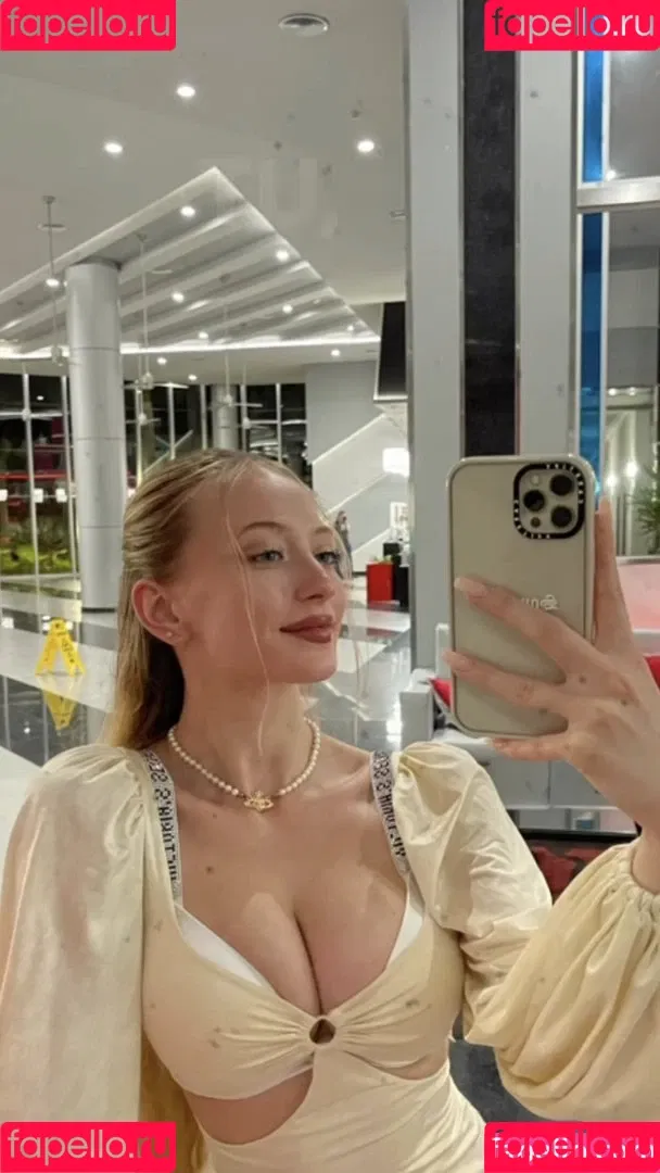 sophia.ilysm Onlyfans Photo Gallery 