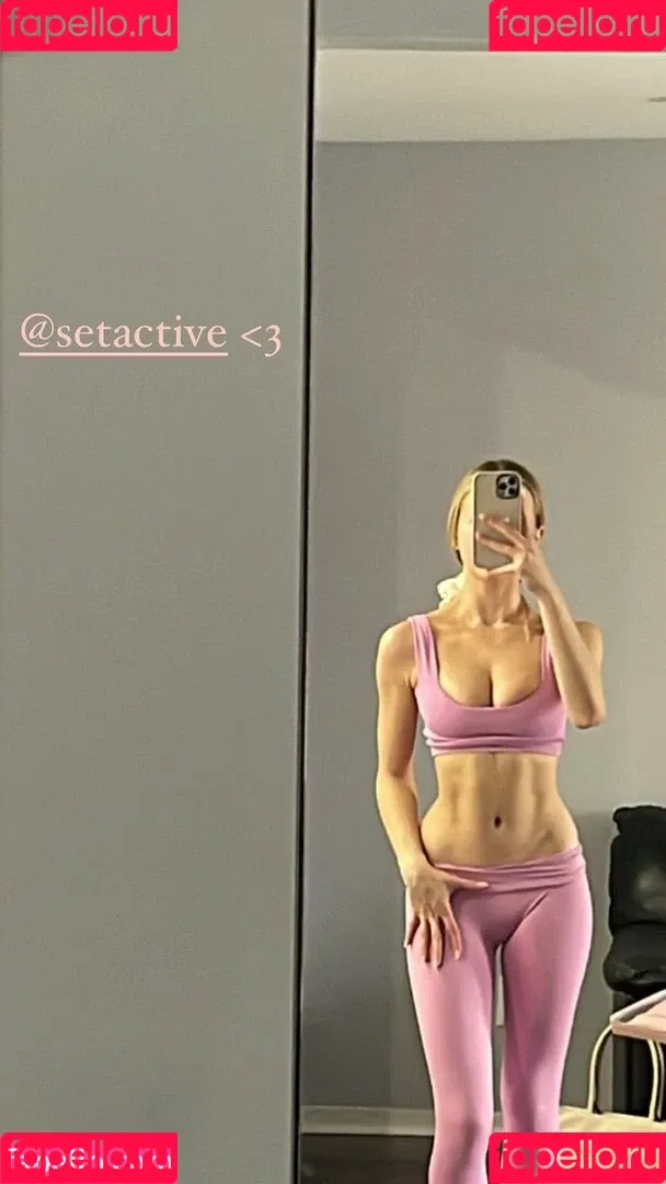 sophia.ilysm Onlyfans Photo Gallery 