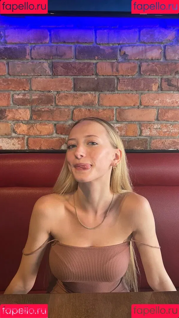 sophia.ilysm Onlyfans Photo Gallery 