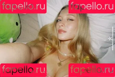 sophia.ilysm Onlyfans Photo Gallery 