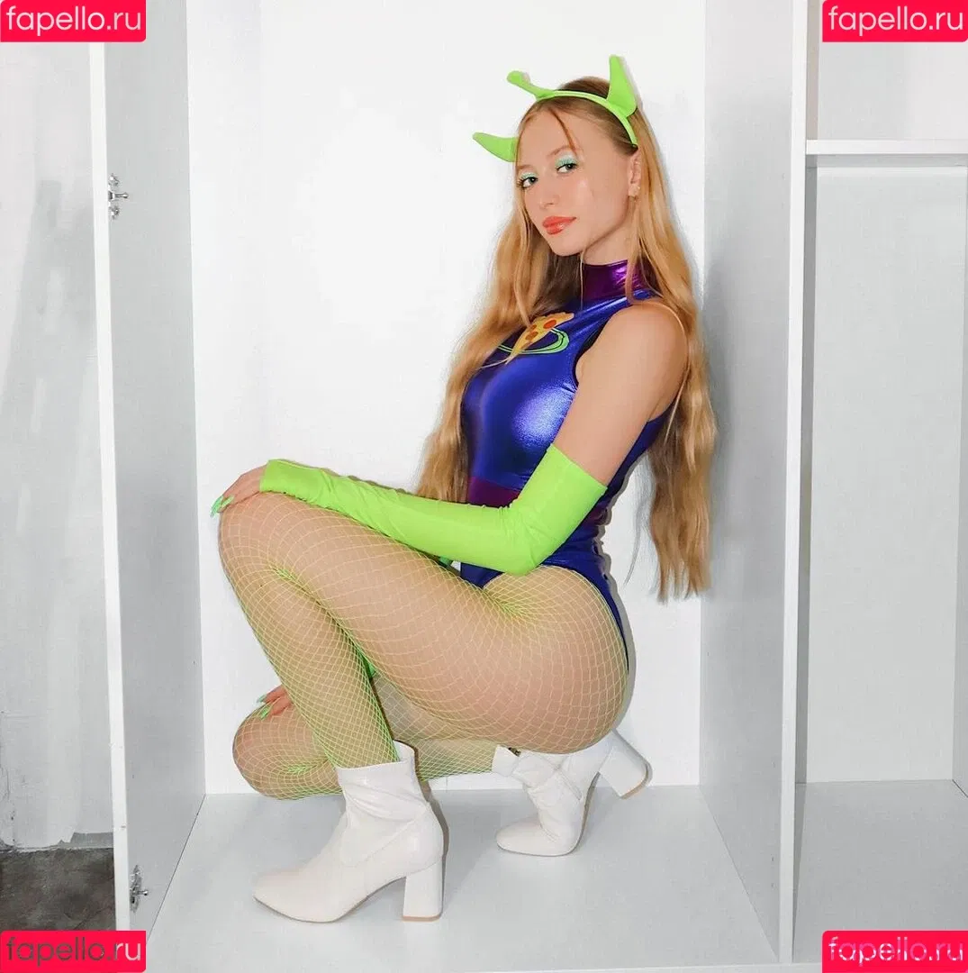 sophia.ilysm Onlyfans Photo Gallery 