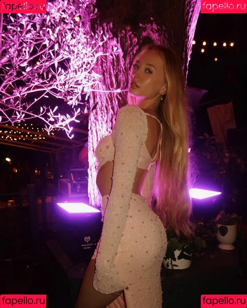 sophia.ilysm Onlyfans Photo Gallery 