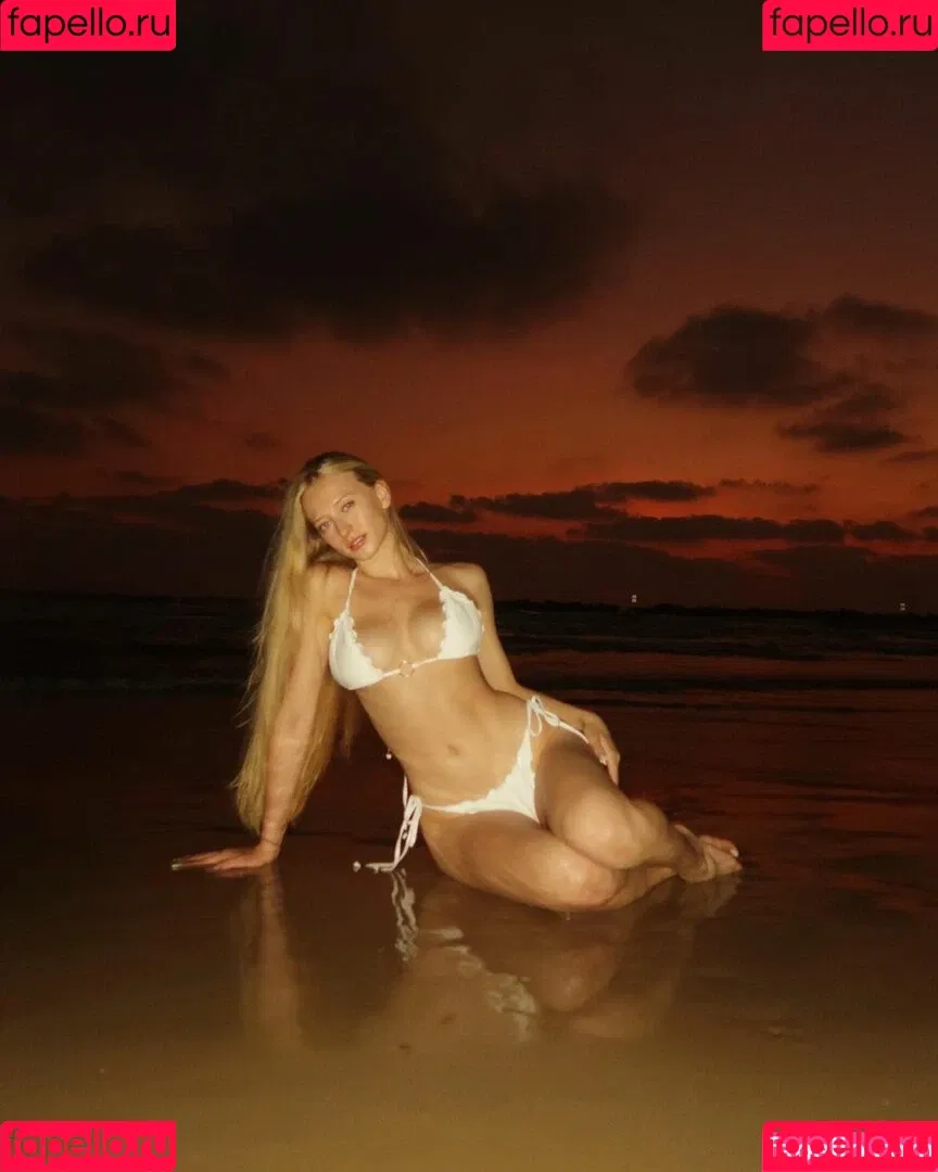 sophia.ilysm Onlyfans Photo Gallery 