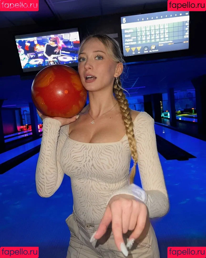 sophia.ilysm Onlyfans Photo Gallery 