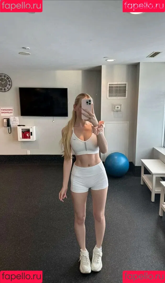 sophia.ilysm Onlyfans Photo Gallery 