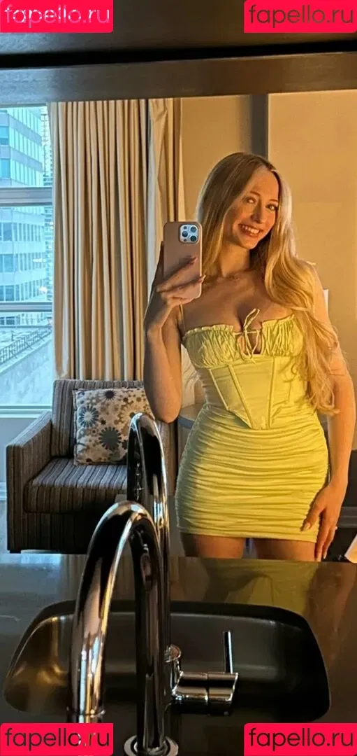 sophia.ilysm Onlyfans Photo Gallery 
