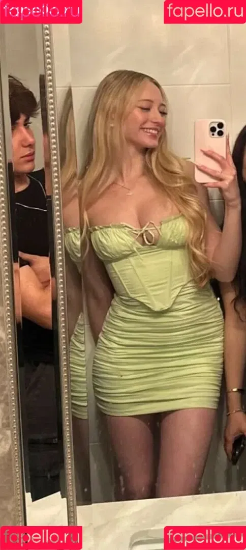 sophia.ilysm Onlyfans Photo Gallery 