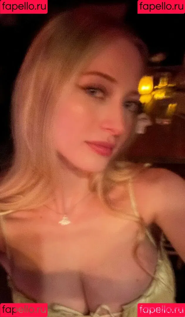 sophia.ilysm Onlyfans Photo Gallery 