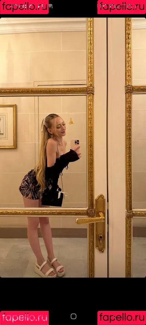 sophia.ilysm Onlyfans Photo Gallery 