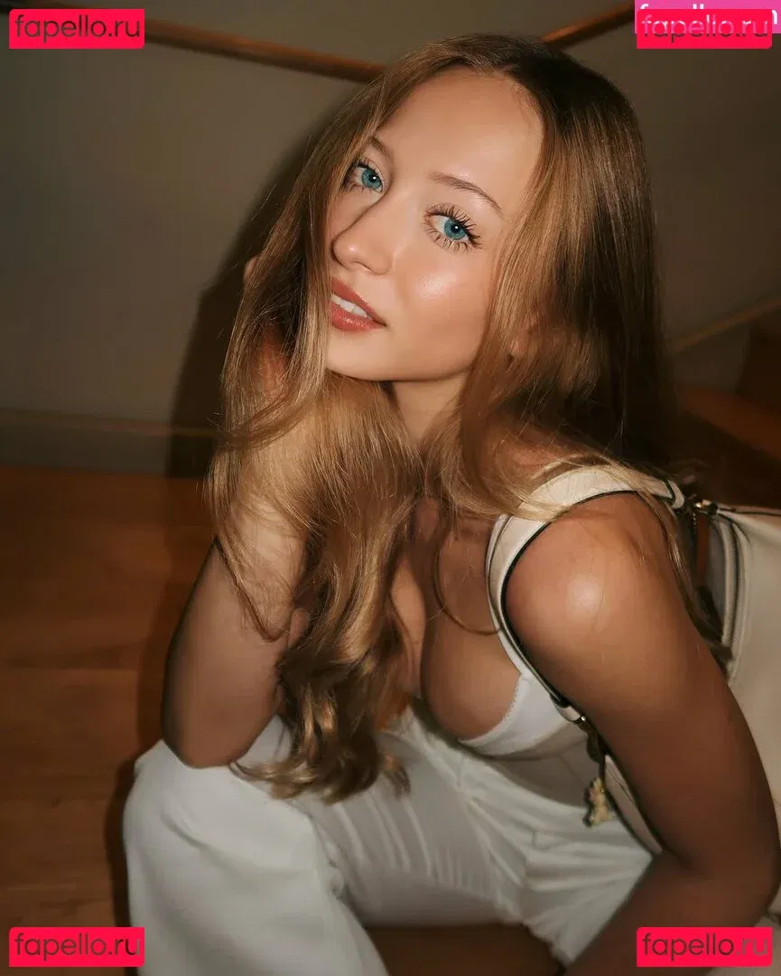 sophia.ilysm Onlyfans Photo Gallery 