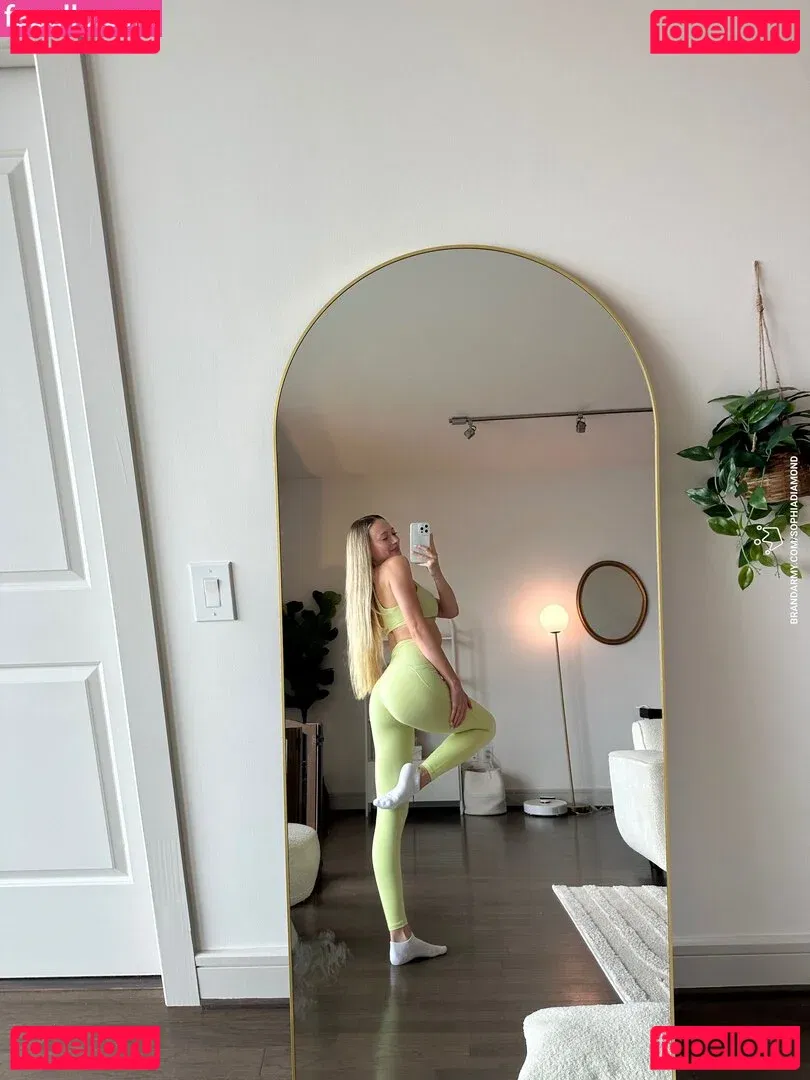 sophia.ilysm Onlyfans Photo Gallery 