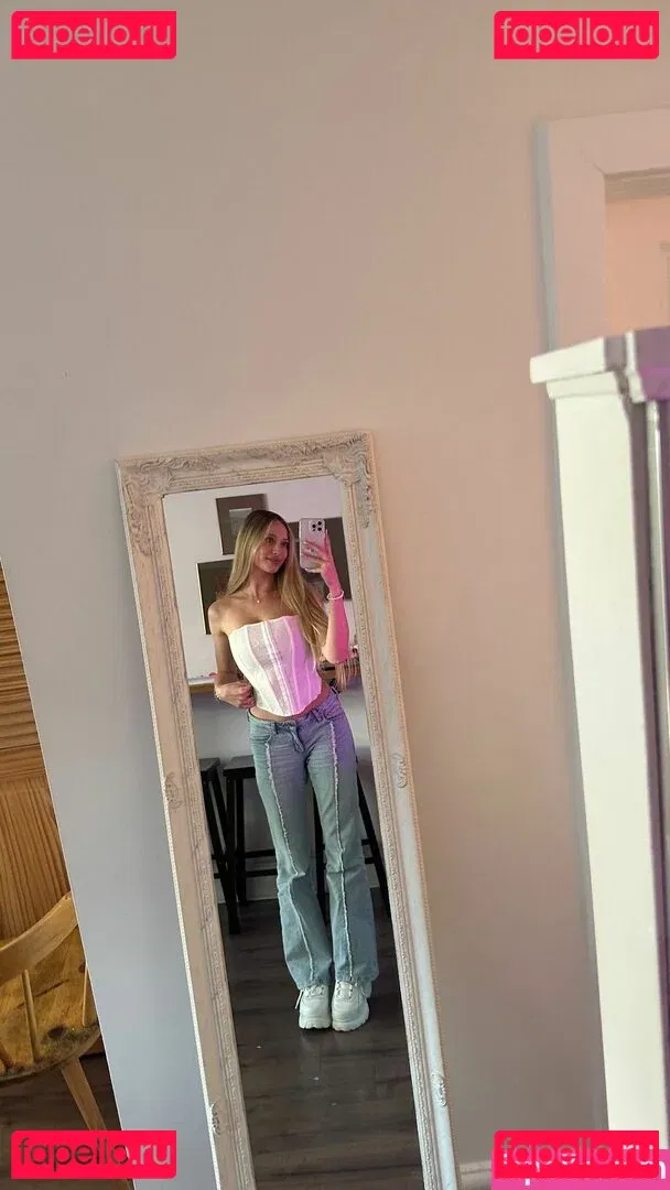 sophia.ilysm Onlyfans Photo Gallery 