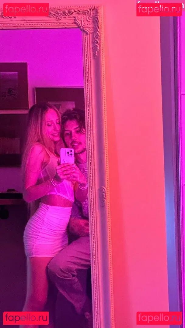 sophia.ilysm Onlyfans Photo Gallery 