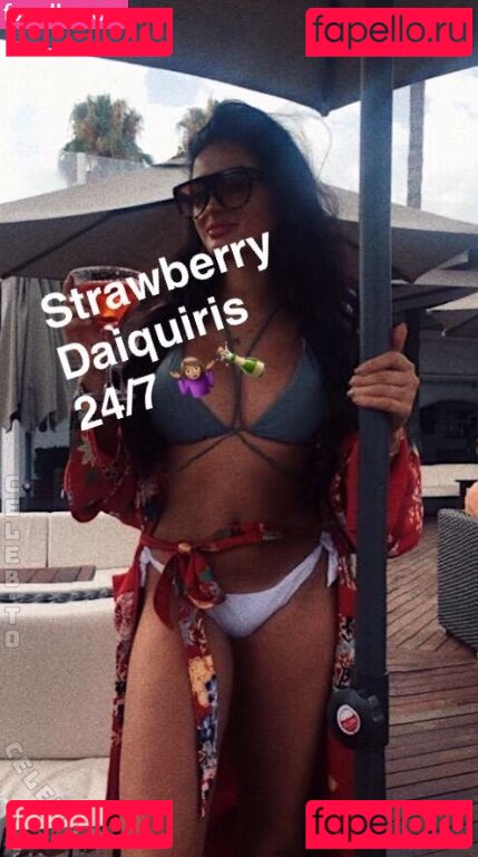 Luna Rabea Nude Onlyfans Photo 9
