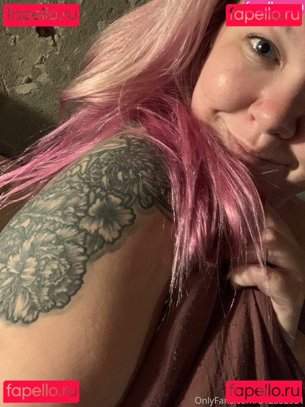 Giggly Nymph Nude Onlyfans Photo 25