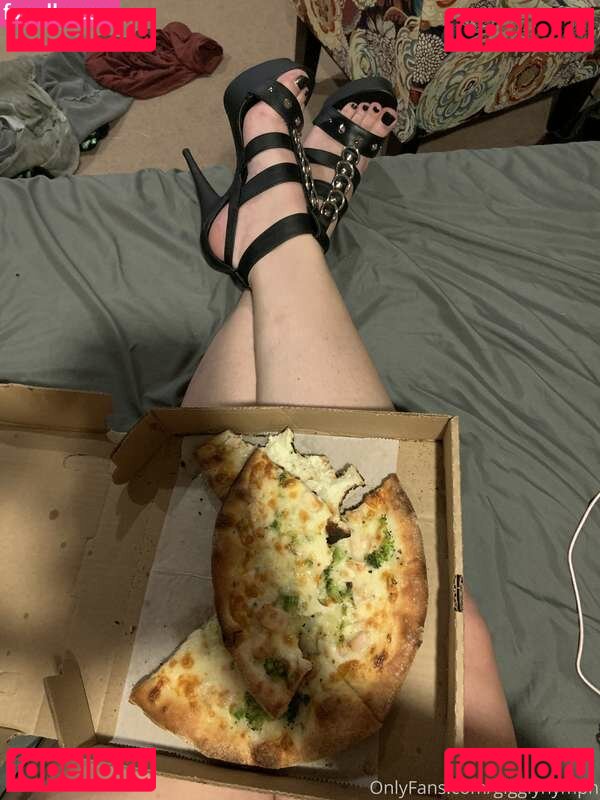 Giggly Nymph Nude Onlyfans Photo 20