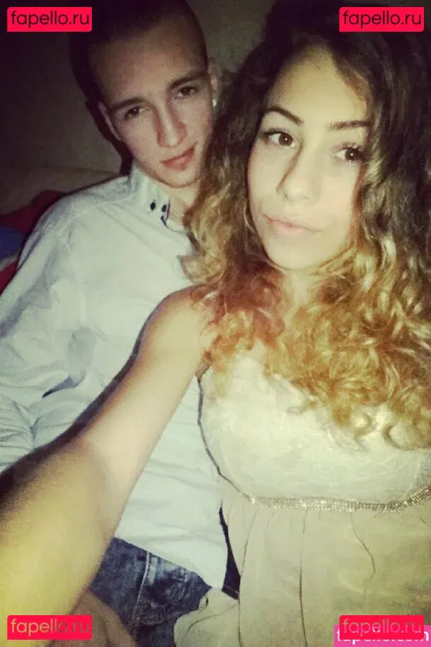 iamronela Onlyfans Photo Gallery 