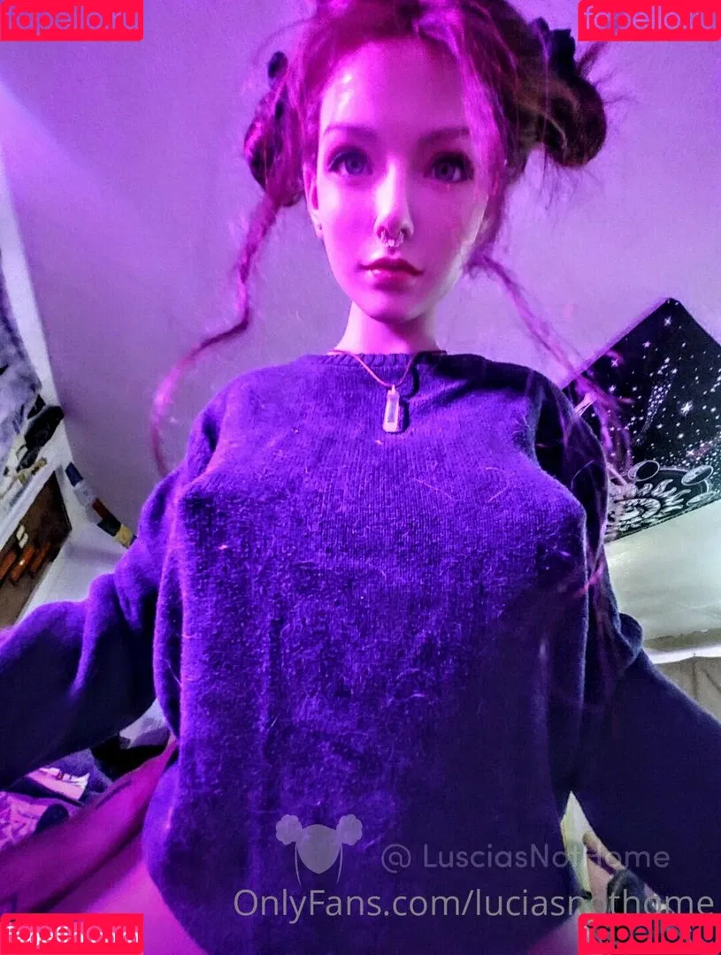 luciasnothome Onlyfans Photo Gallery 