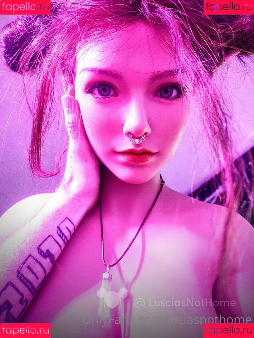 luciasnothome Onlyfans Photo Gallery 