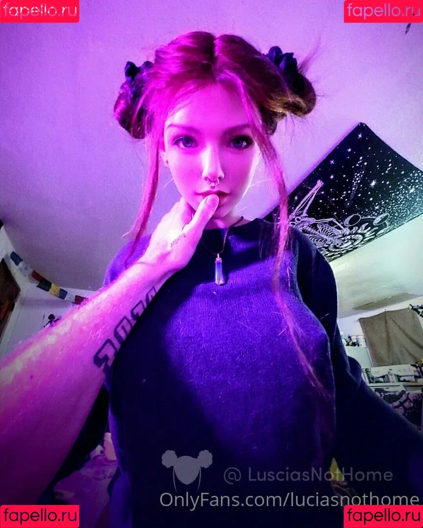 luciasnothome Onlyfans Photo Gallery 