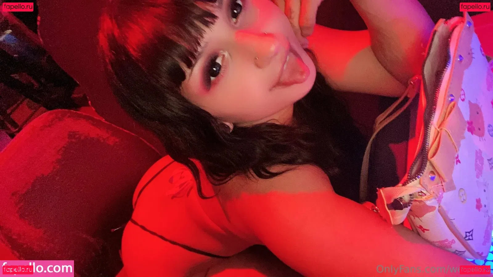 wetnikki Onlyfans Photo Gallery 