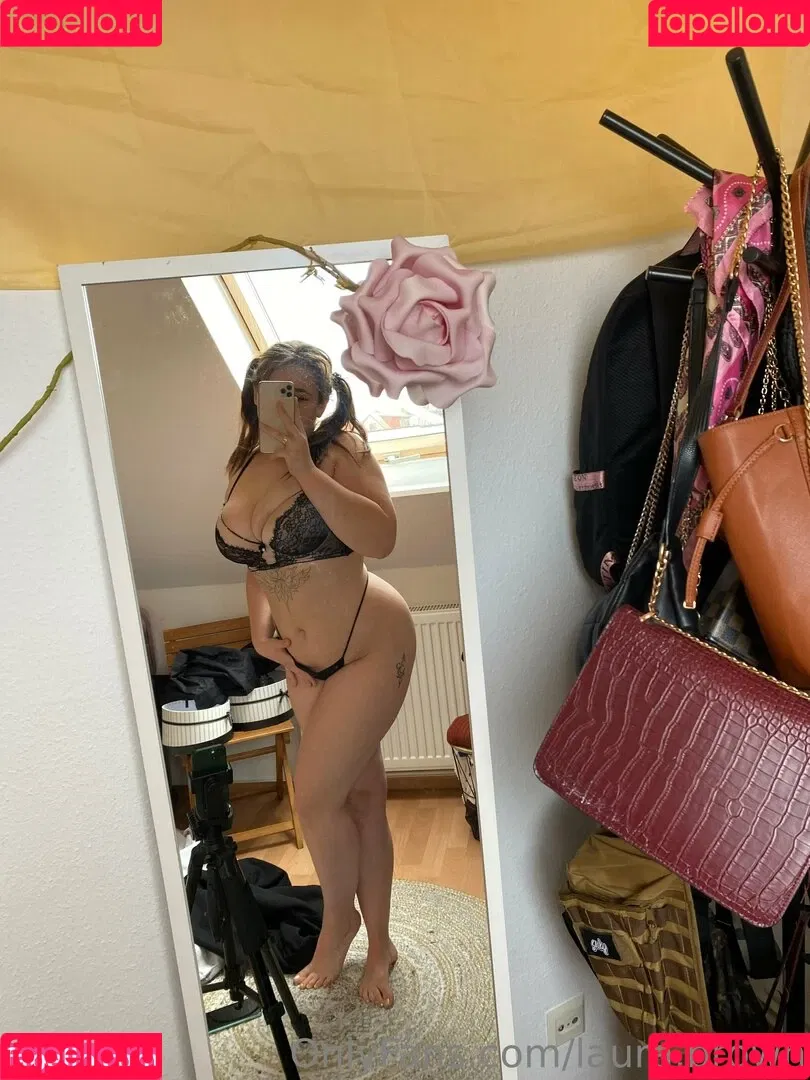laura.brown Onlyfans Photo Gallery 