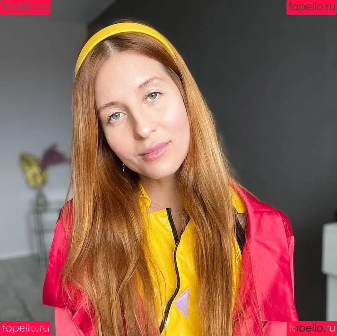 Sleepy Beauty ASMR Onlyfans Photo Gallery 