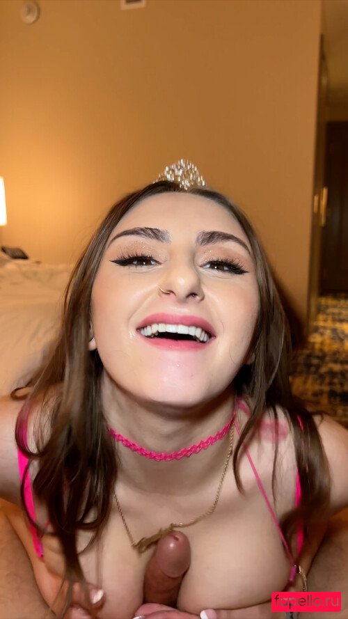 Penelope Onlyfans Photo Gallery 