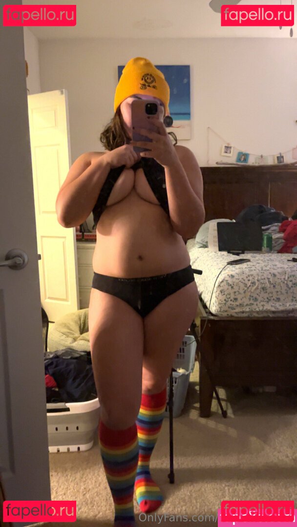 Cutielifeguard Nude Onlyfans Photo 12