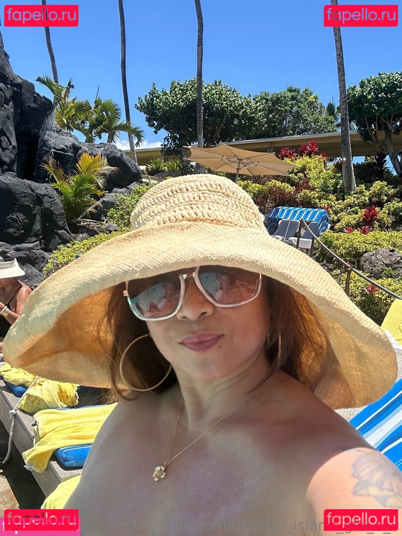 tropical_island_girl_4_u Nude Onlyfans Photo 17