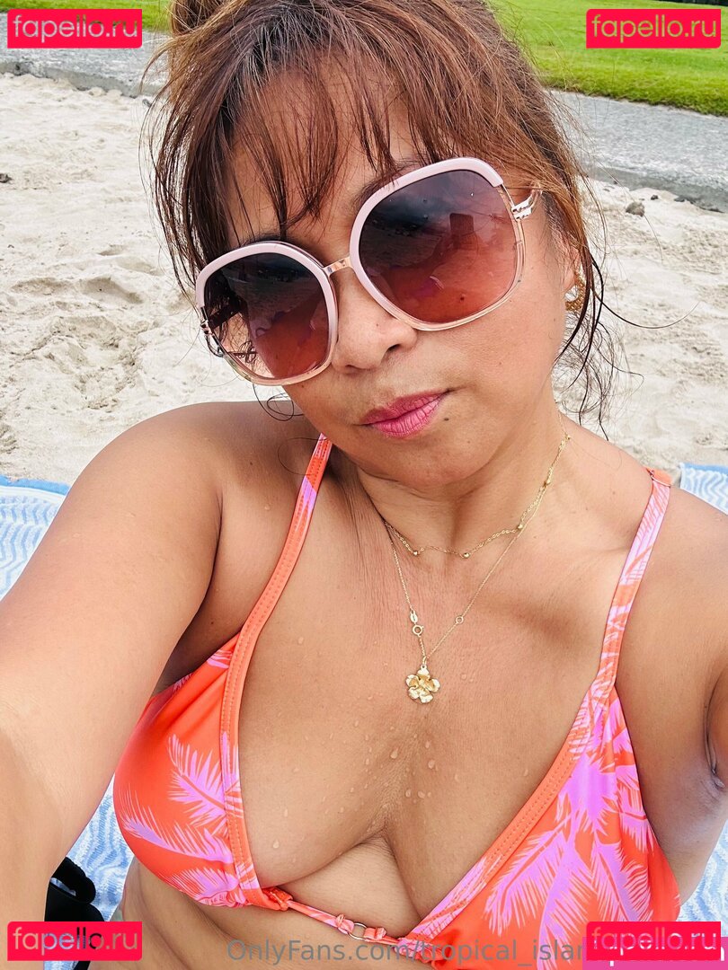 tropical_island_girl_4_u Nude Onlyfans Photo 12