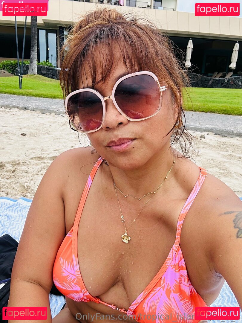 tropical_island_girl_4_u Nude Onlyfans Photo 13