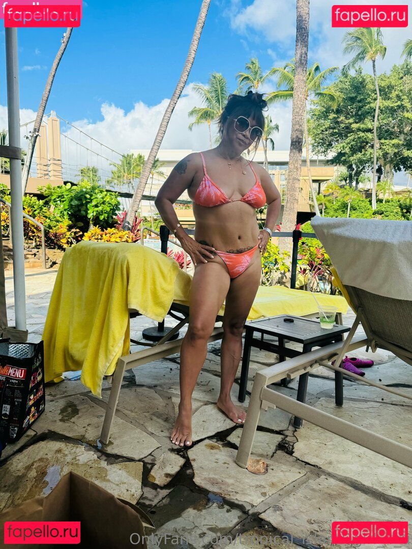 tropical_island_girl_4_u Nude Onlyfans Photo 8